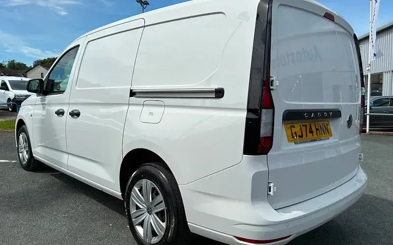 Used VW Caddy Maxi 102 HP (75 kW) 2025 MPV