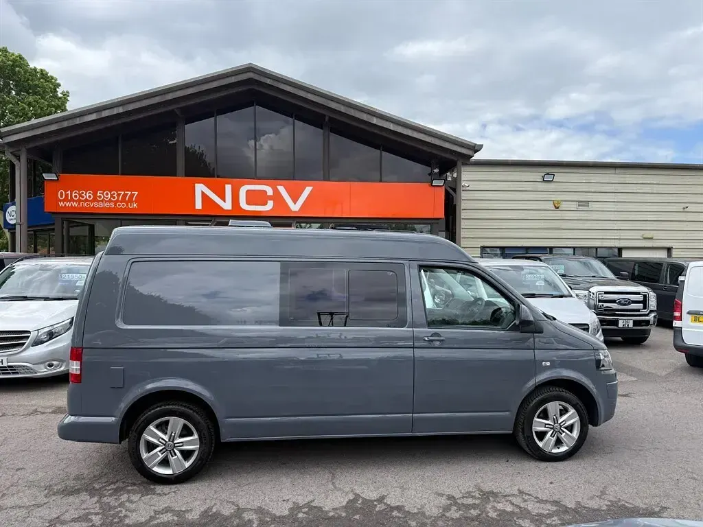 Used VW Transporter 102 HP (75 kW) 2011 Grey Van