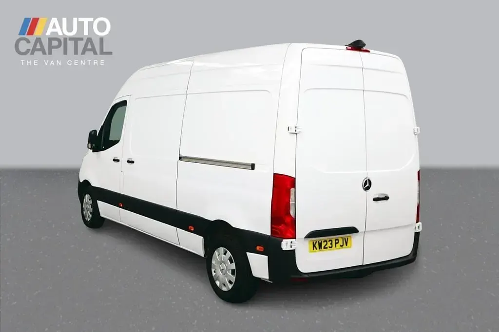 Used Mercedes Sprinter Premium 150 HP (110 kW) 2023 White Van