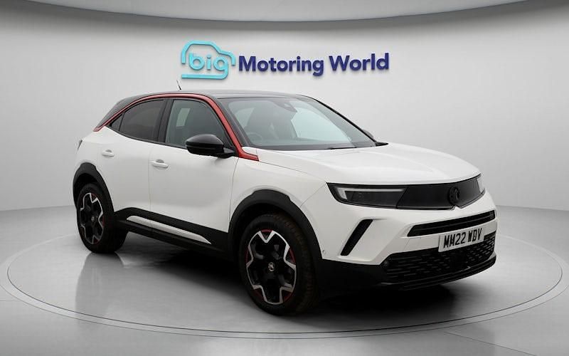 Used Vauxhall Mokka SRi 131 HP (96 kW) 2022 White SUV