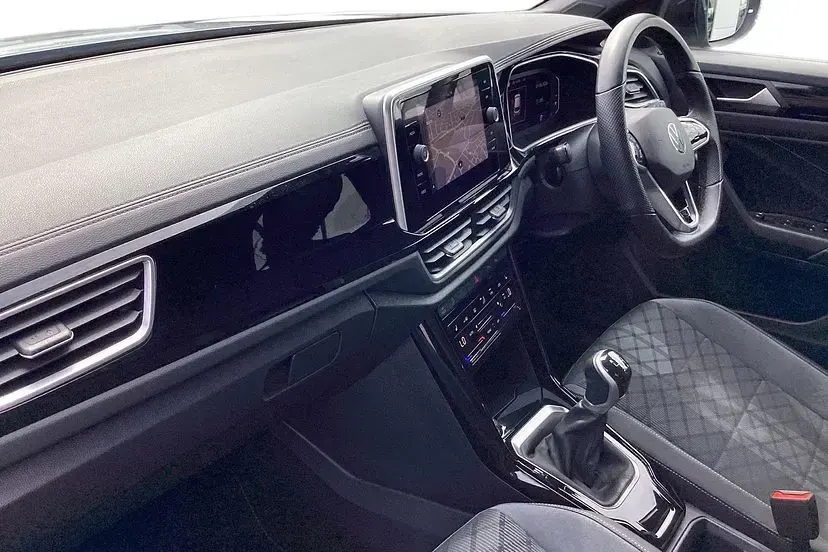 Used VW T-Roc R-line 150 HP (110 kW) 2023 Silver SUV