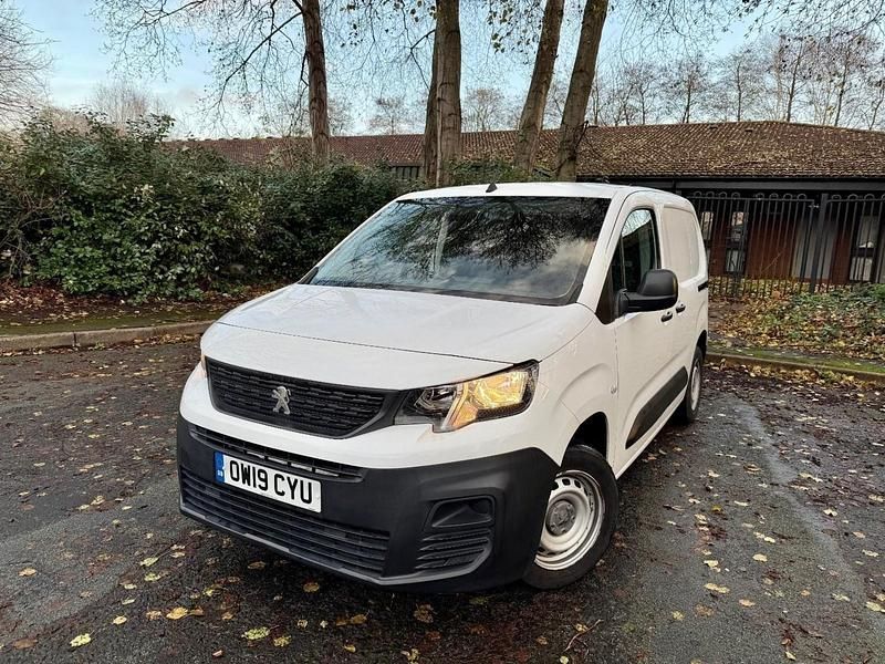 Used Peugeot Partner S 2019 White MPV