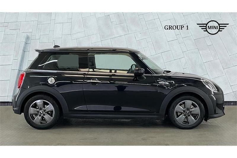 Used Mini Cooper S Classic 192 HP (141 kW) 2023 Black Hatchback