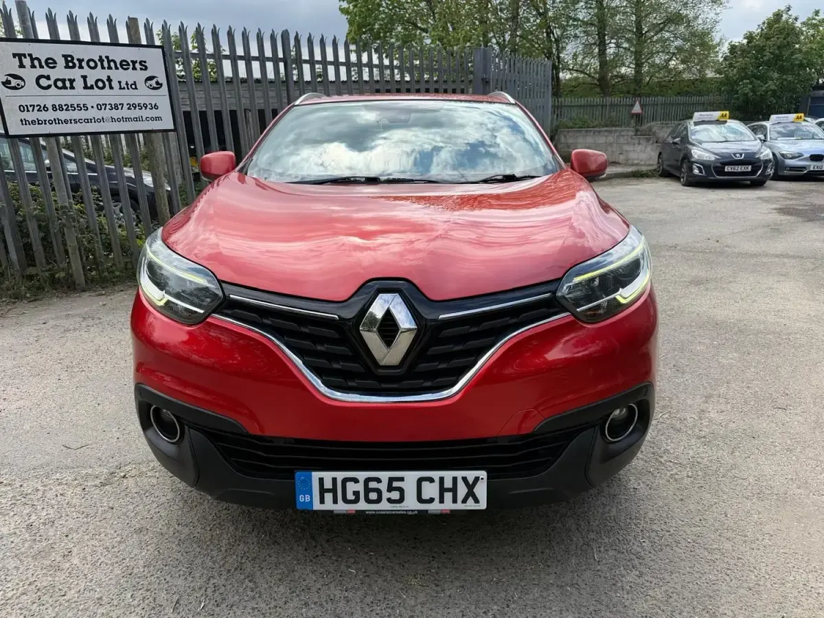 Usado Renault Kadjar Dynamique 110 HP (80 kW) 2015 Vermelho SUV