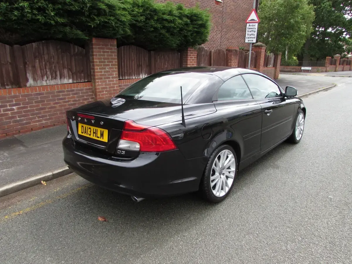 Used Volvo C70 SE Lux 150 HP (110 kW) 2013 Black Cabriolet