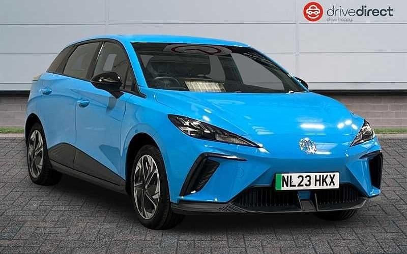 Used MG MG4 EV SE 125 kW (170 HP) 2023 Blue Hatchback