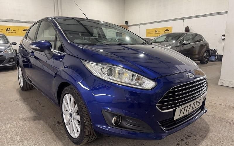 Usado Ford Fiesta Titanium 101 HP (74 kW) 2017 Azul Citadino