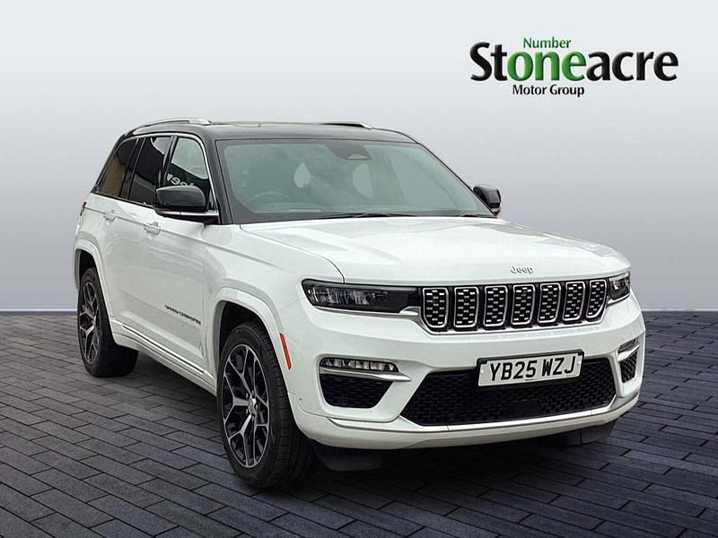 White New 2025 Jeep Grand Cherokee Summit SUV | £62,995 (A bit pricey) - Image 1/4