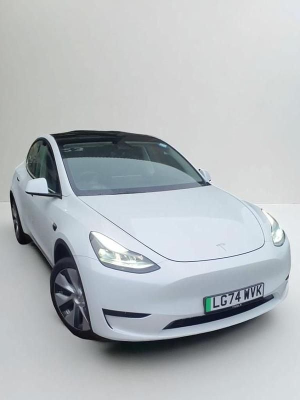 White Used 2024 Tesla Model Y RWD SUV | £24,495 (Super price) - Image 1/4