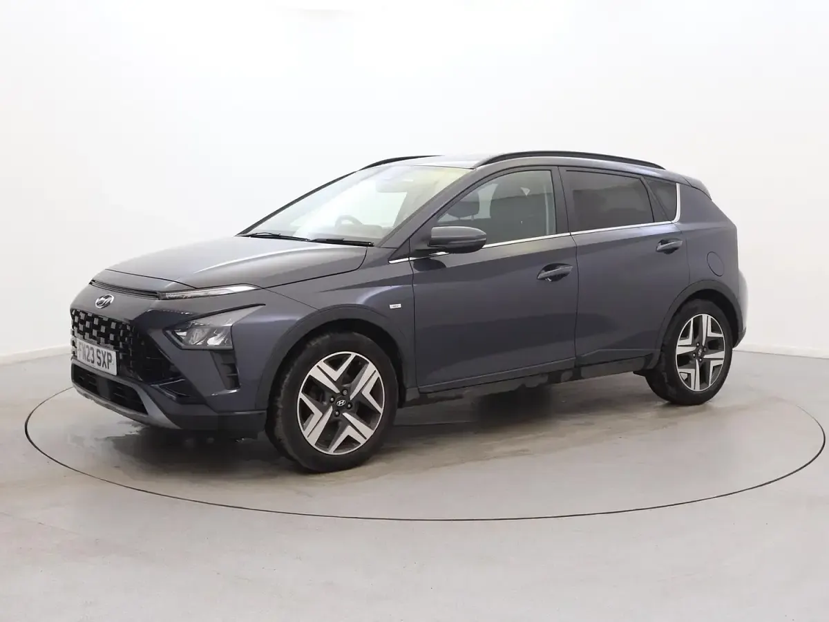 Used Hyundai Bayon Premium 100 HP (73 kW) 2023 Grey SUV