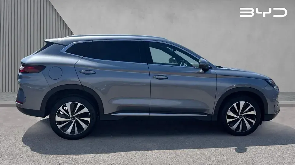 Used BYD Seal U Comfort 218 HP (160 kW) 2025 Metallic  time grey SUV