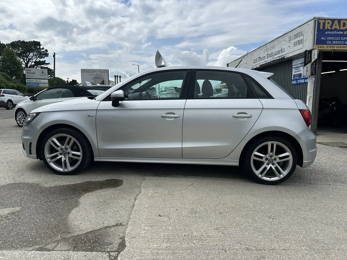 Used Audi A1 S-Line 122 HP (89 kW) 2013 Silver Hatchback