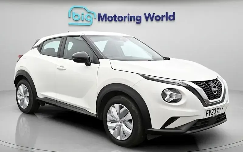 Usado Nissan Juke Acenta 114 HP (83 kW) 2023 SUV