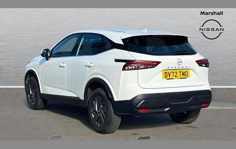 Used Nissan Qashqai Acenta Premium 138 HP (101 kW) 2023 White SUV