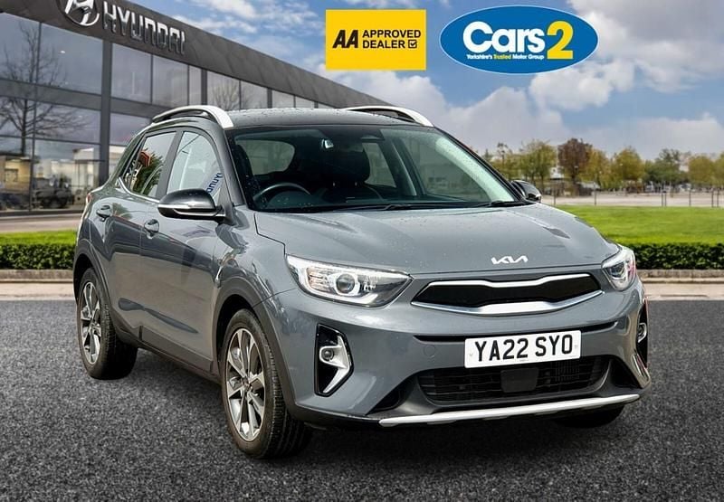 Grey Used 2022 Kia Stonic 4 SUV | £13,490 (Good price) - Image 1/4
