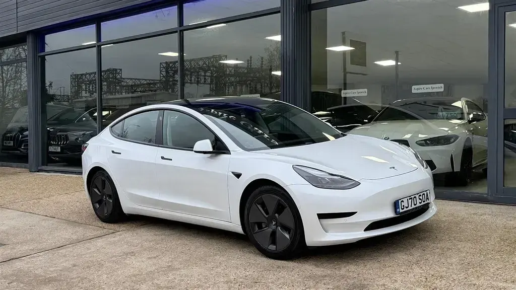 Usado Tesla Model 3 Standard Range Plus 239 kW (325 HP) 2020 Branco Sedan