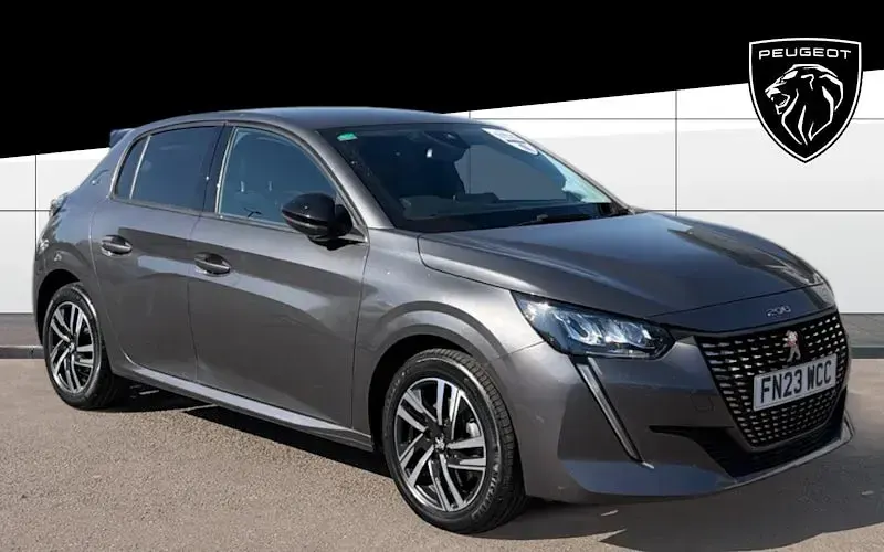 Używany Peugeot 208 Allure+ 102 KM (75 kW) 2023 Hatchback