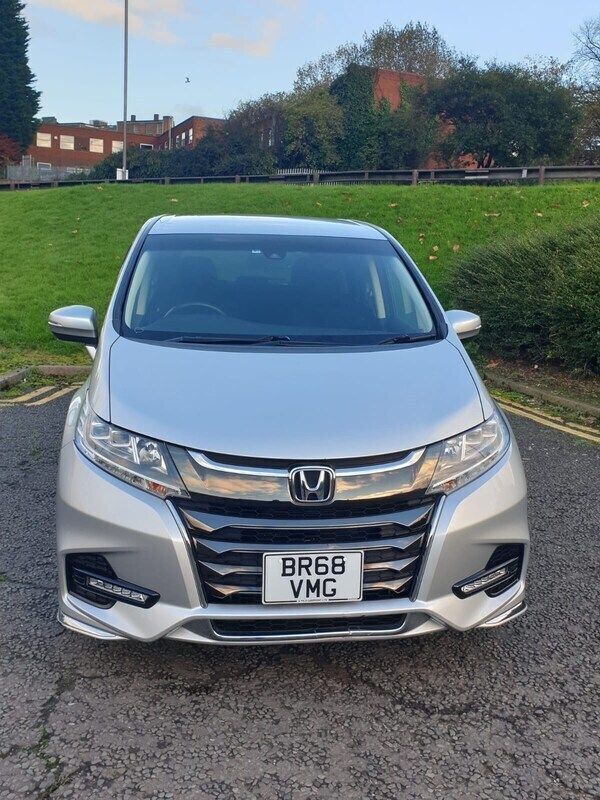 Used Honda Odyssey Hybrid 280 HP (205 kW) 2018 Silver MPV