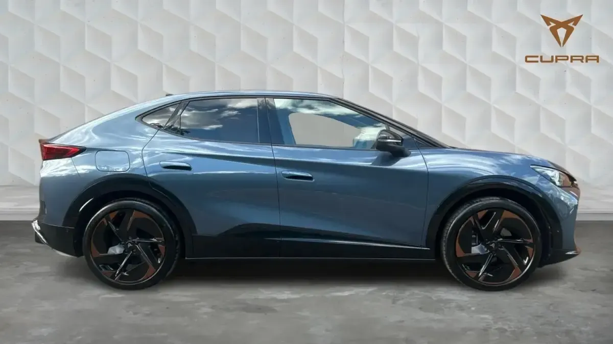 Usado Cupra Tavascan VZ1 250 kW (340 HP) 2024 Azul SUV