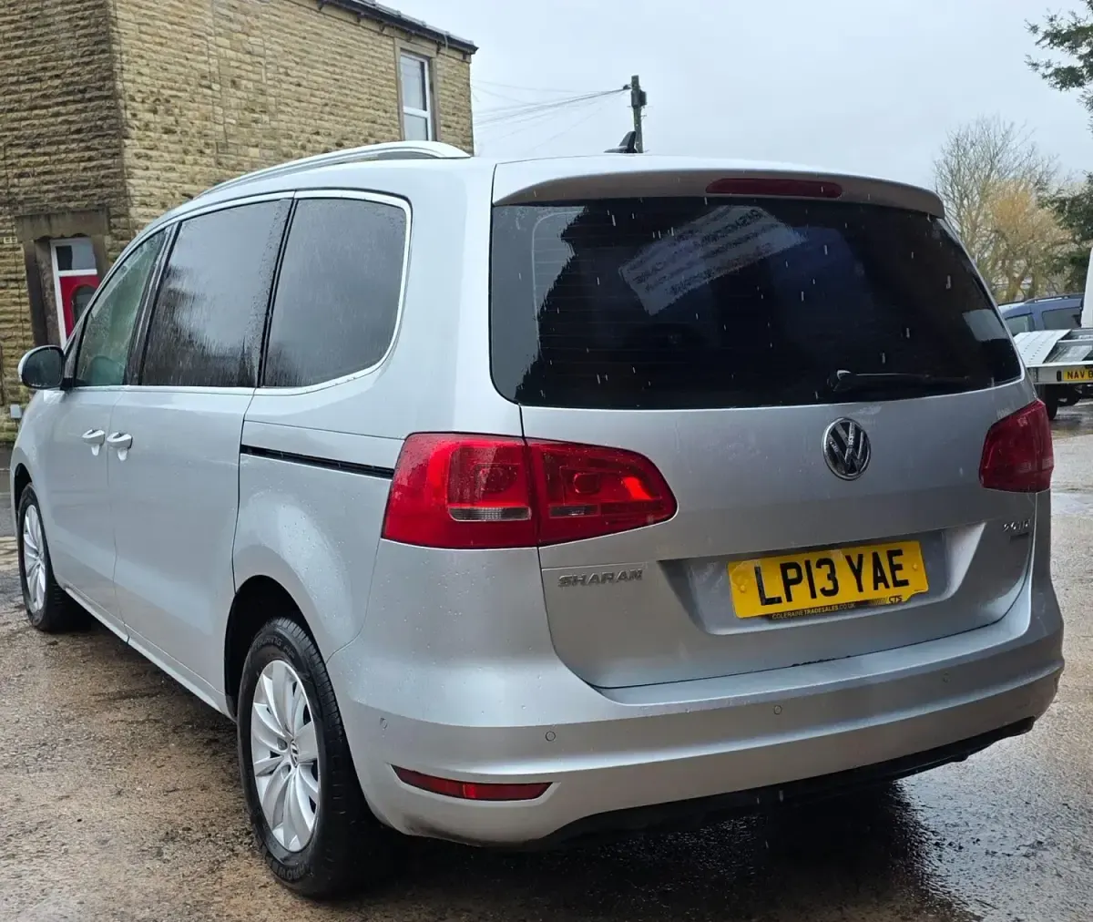 Usado VW Sharan SE 140 HP (102 kW) 2013 Prateado Monovolume