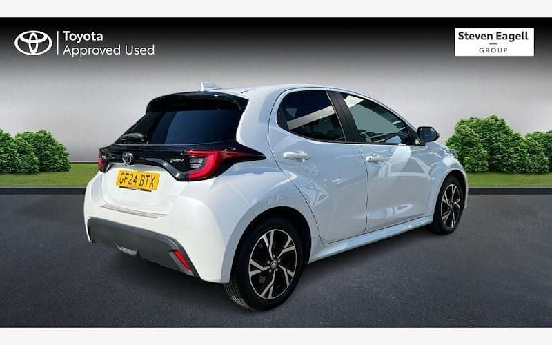 Used Toyota Yaris Hybrid Design 116 HP (85 kW) 2026 Hatchback