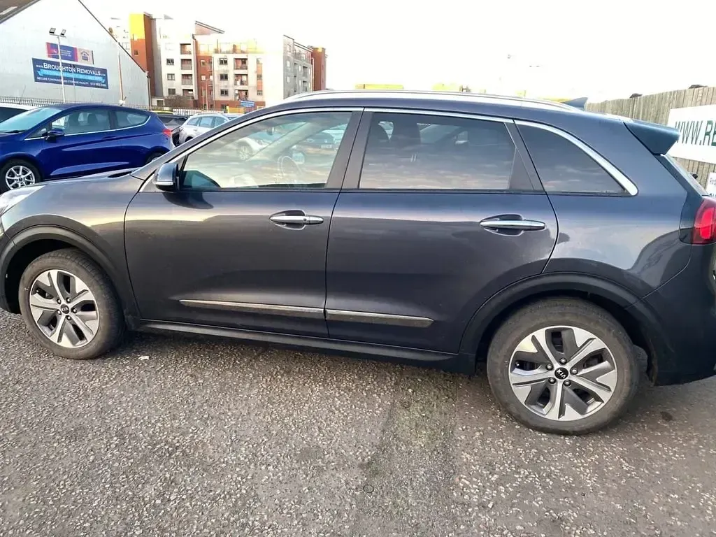 Used Kia Niro 150 kW (204 HP) 2020 Grey SUV