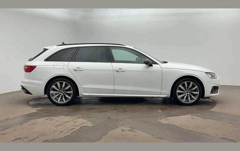 Used Audi A4 Sport 147 HP (108 kW) 2022 White Estate