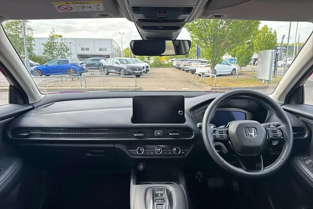 Used Honda ZR-V Elegance 184 HP (135 kW) 2025 Red SUV