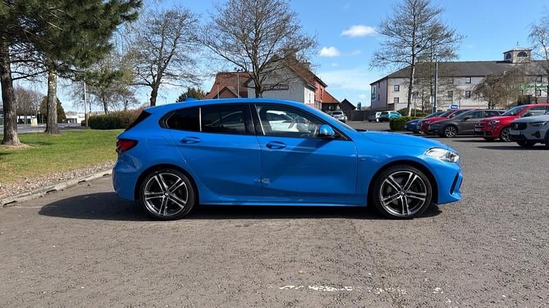 Used BMW 118 M Sport 134 HP (98 kW) 2021 Blue Hatchback