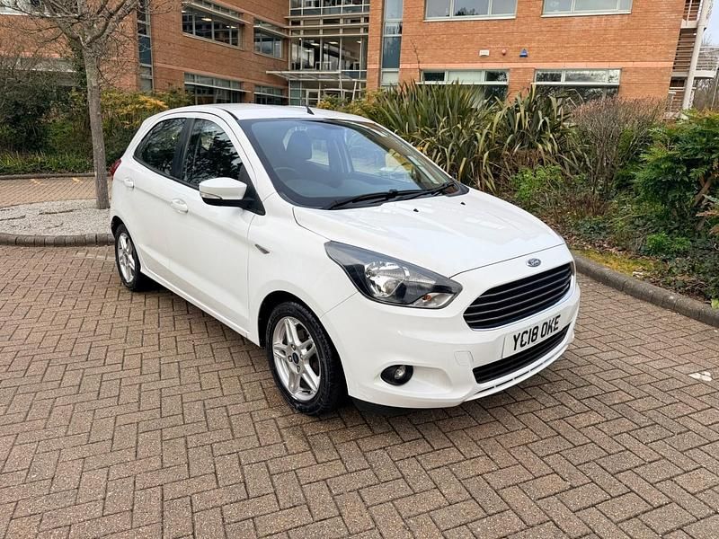 Used Ford Ka Plus Zetec 85 HP (62 kW) 2018 White Hatchback