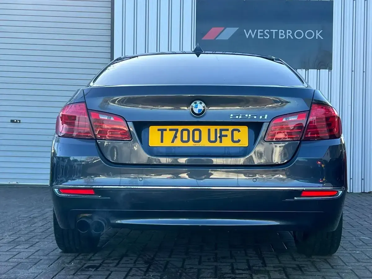 Used BMW 525 Luxury Line 218 HP (160 kW) 2014 Grey Sedan