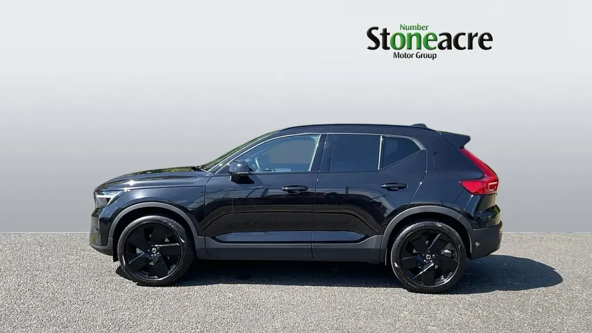 Used Volvo XC40 Plus 194 HP (142 kW) 2025 Black SUV