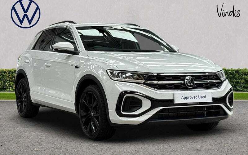 Used 2025 VW T-Roc R-line SUV | £27,798 (A bit pricey) - Image 1/4