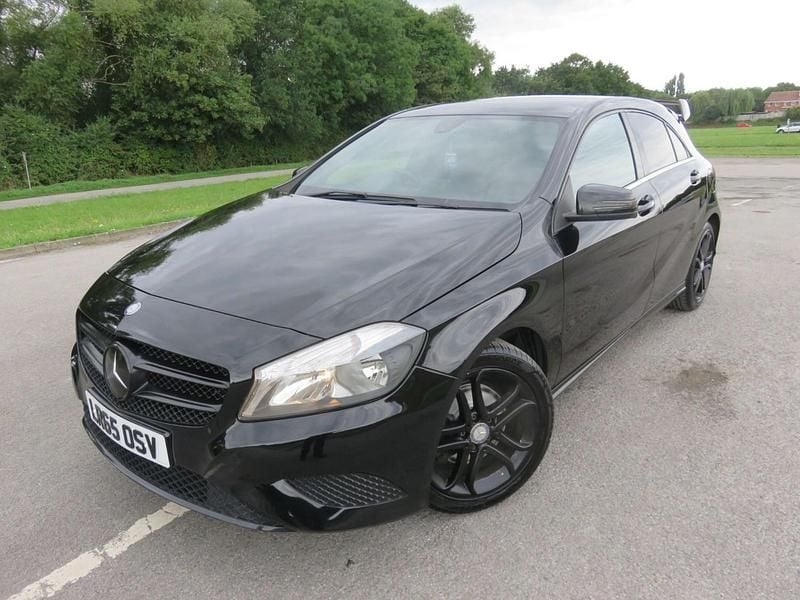 Black Used 2015 Mercedes A200 Hatchback | £6,490 (Fair price) - Image 1/4