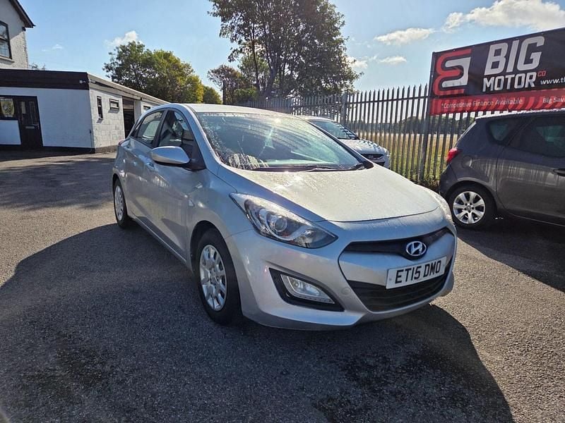 Silver Used 2015 Hyundai i30 Classic Hatchback | £3,699 (Good price) - Image 1/4