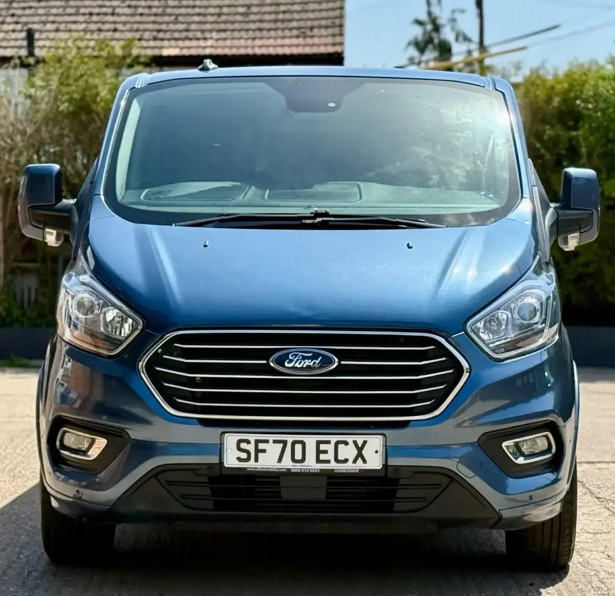 Begagnad Ford Tourneo Custom Titanium 2020 Blå Van