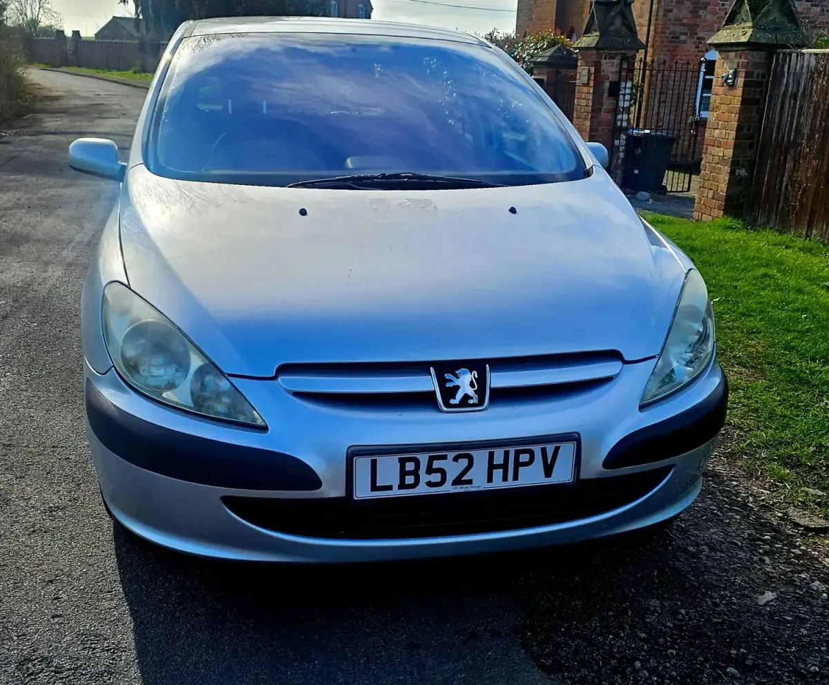 Used Peugeot 307 109 HP (80 kW) 2003 Silver Hatchback