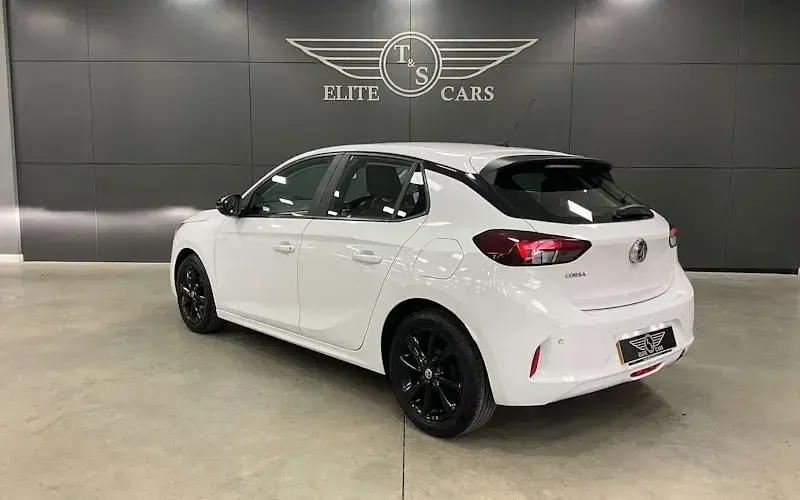 Used Vauxhall Corsa 75 HP (55 kW) 2020 White Hatchback