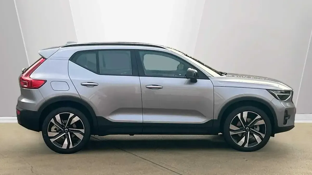 Used Volvo XC40 Plus 2025 Silver SUV