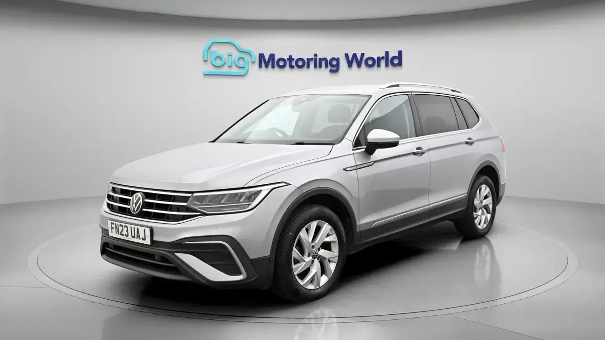 Used VW Tiguan Allspace S 150 HP (110 kW) 2023 Silver SUV