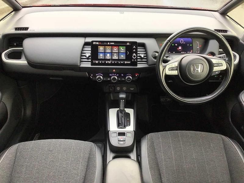 Used Honda Jazz Hybrid 109 HP (80 kW) 2021 Red Hatchback