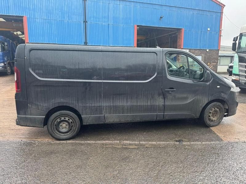 Used Vauxhall Vivaro Sportive 125 HP (91 kW) 2019 Black MPV