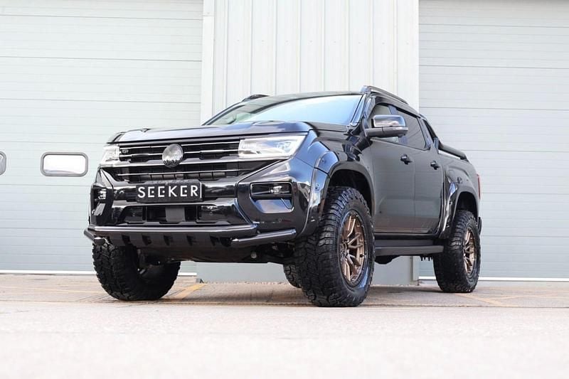 Black New 2025 VW Amarok PanAmericana Pickup | £54,950 (A bit pricey) - Image 1/4