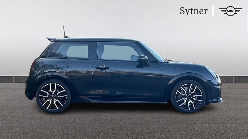 Used Mini Cooper Hatch 113 kW (154 HP) 2025 Grey Hatchback