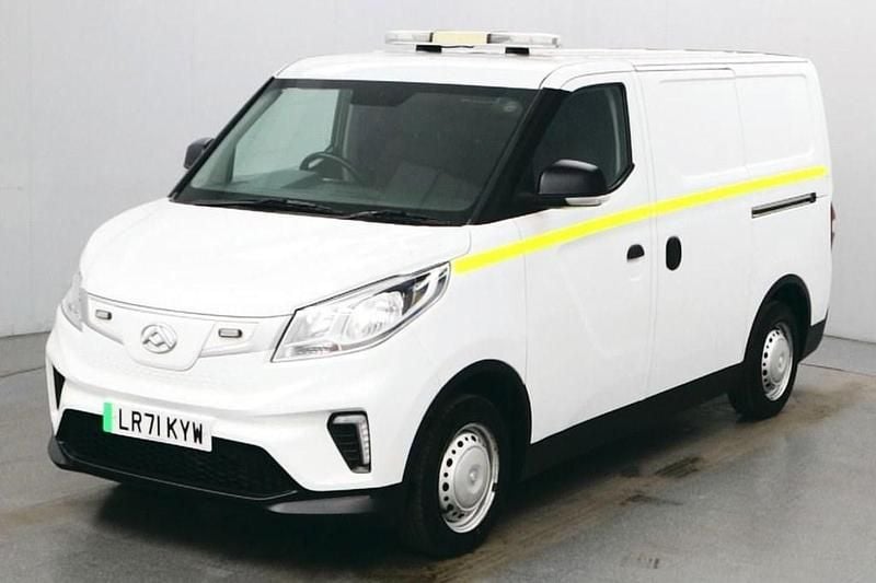 White Used 2021 Maxus eDeliver 3 Van | £6,490 (Fair price) - Image 1/4