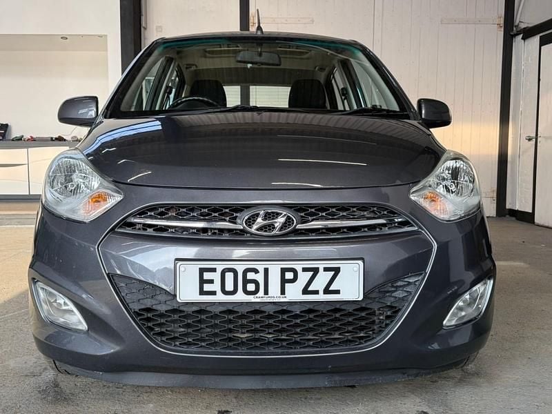 Used Hyundai i10 Style 86 HP (63 kW) 2011 Grey Hatchback