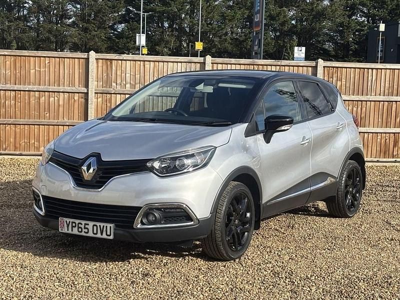Silver/black Used 2015 Renault Captur Dynamique SUV | £6,000 (Good price) - Image 1/4