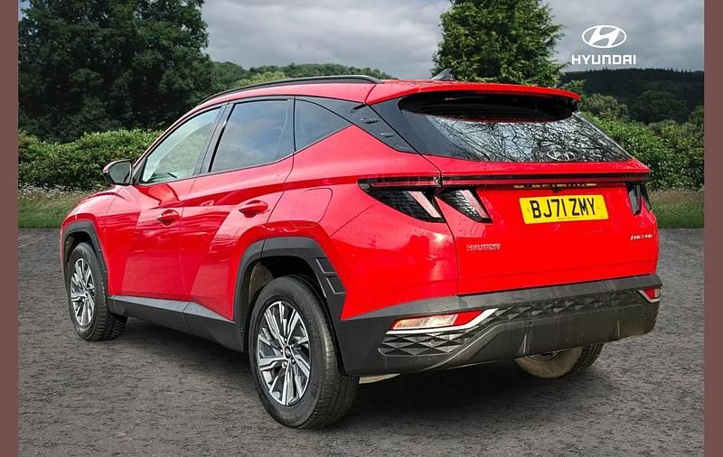 Used Hyundai Tucson SE 147 HP (108 kW) 2021 Red SUV