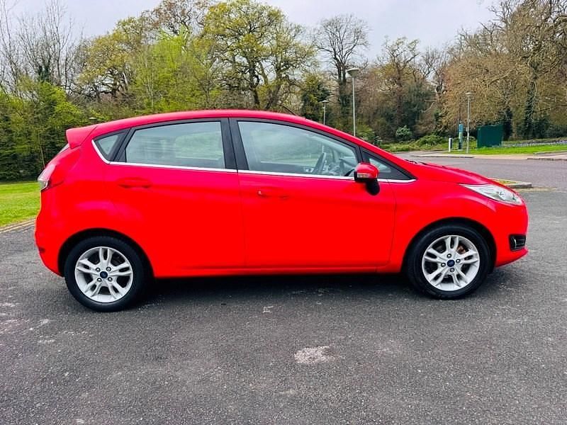 Used Ford Fiesta Zetec 2016 Red Hatchback