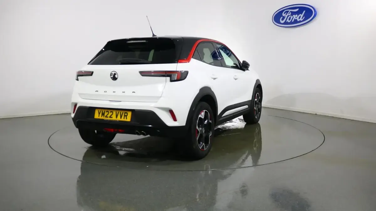 Used Vauxhall Mokka SRi 2022 White SUV
